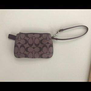 Purple coach wristlet VGUC